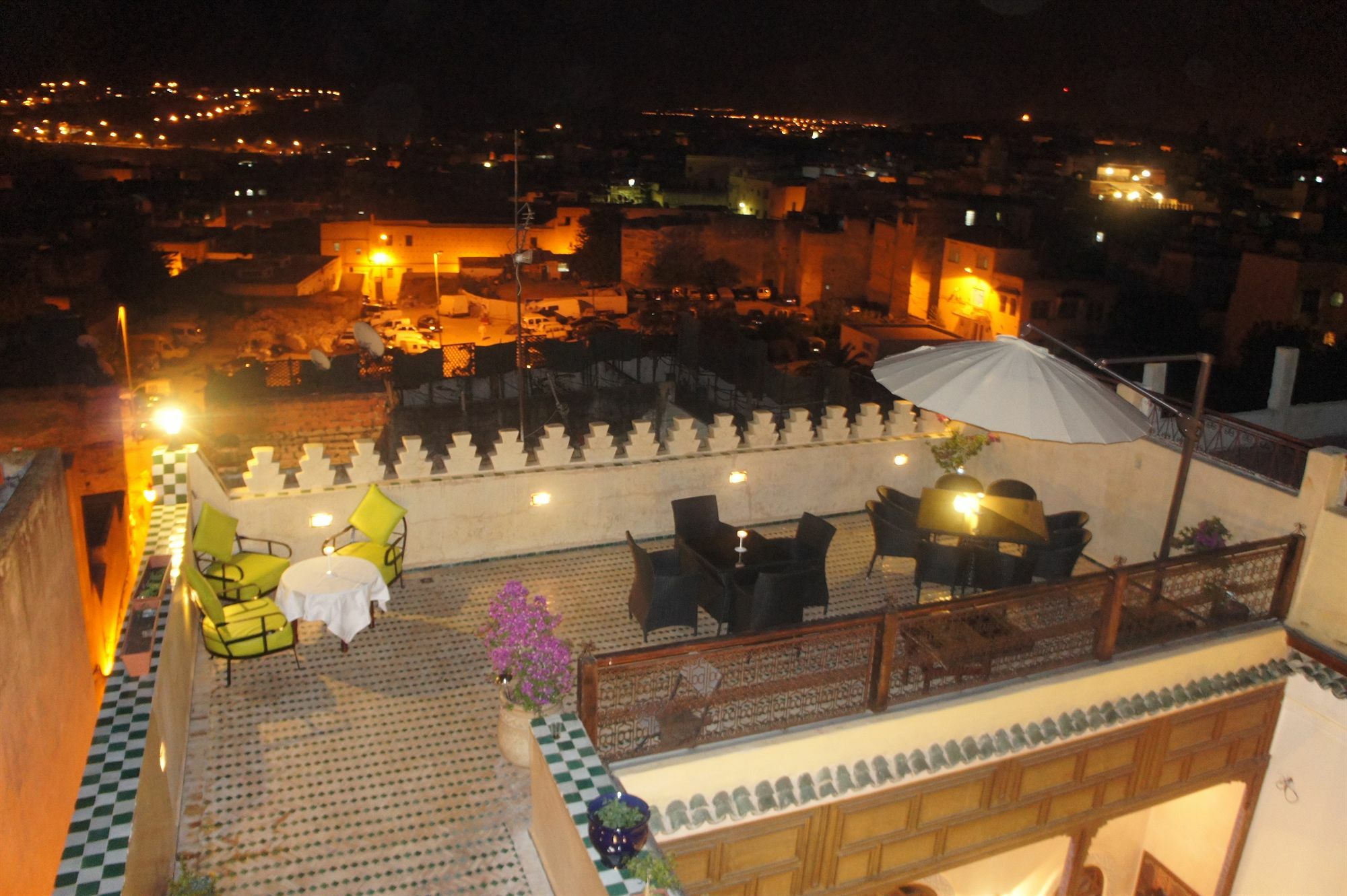 Riad Les Remparts De Fès Exterior foto